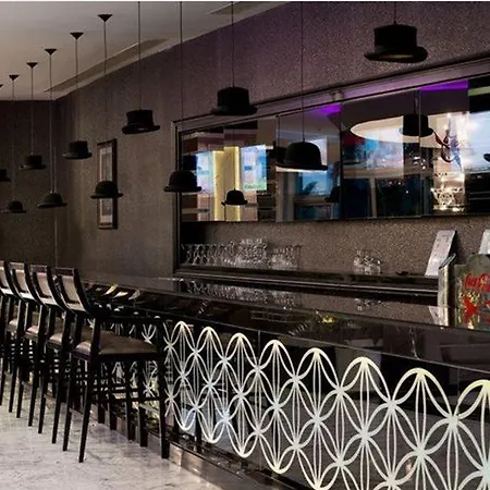 Hotel Q Premium Okurcalar